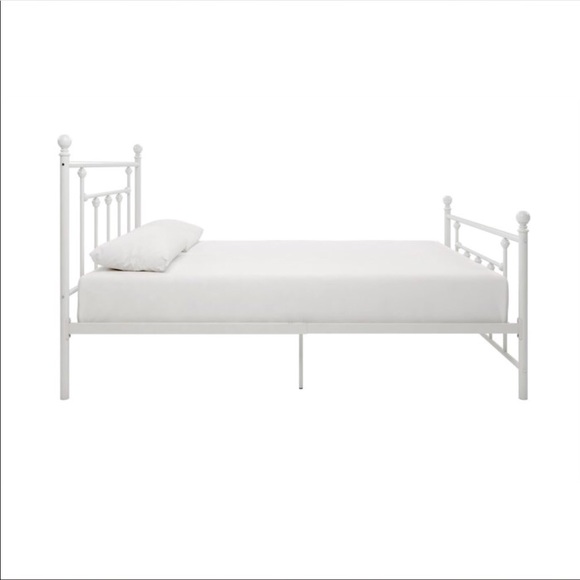 Full size bed frame - Picture 4 of 5